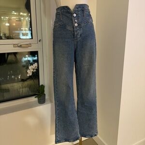 Cropped Flare Super High Rise Jeans - size 0